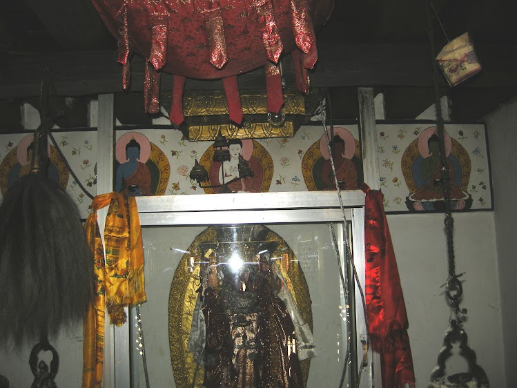 Pancha Buddha on Main Shrine 